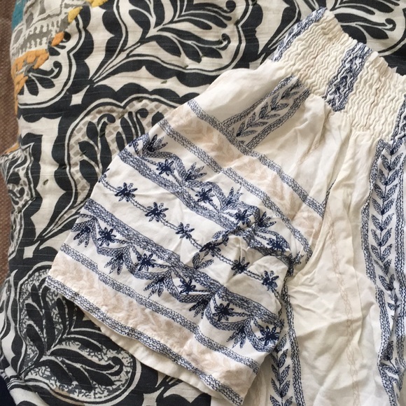 Off the shoulder blue and white blouse - Picture 3 of 3